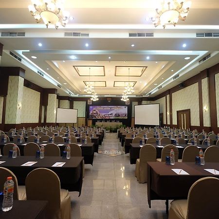 Pandanaran Hotel Семаранг Экстерьер фото
