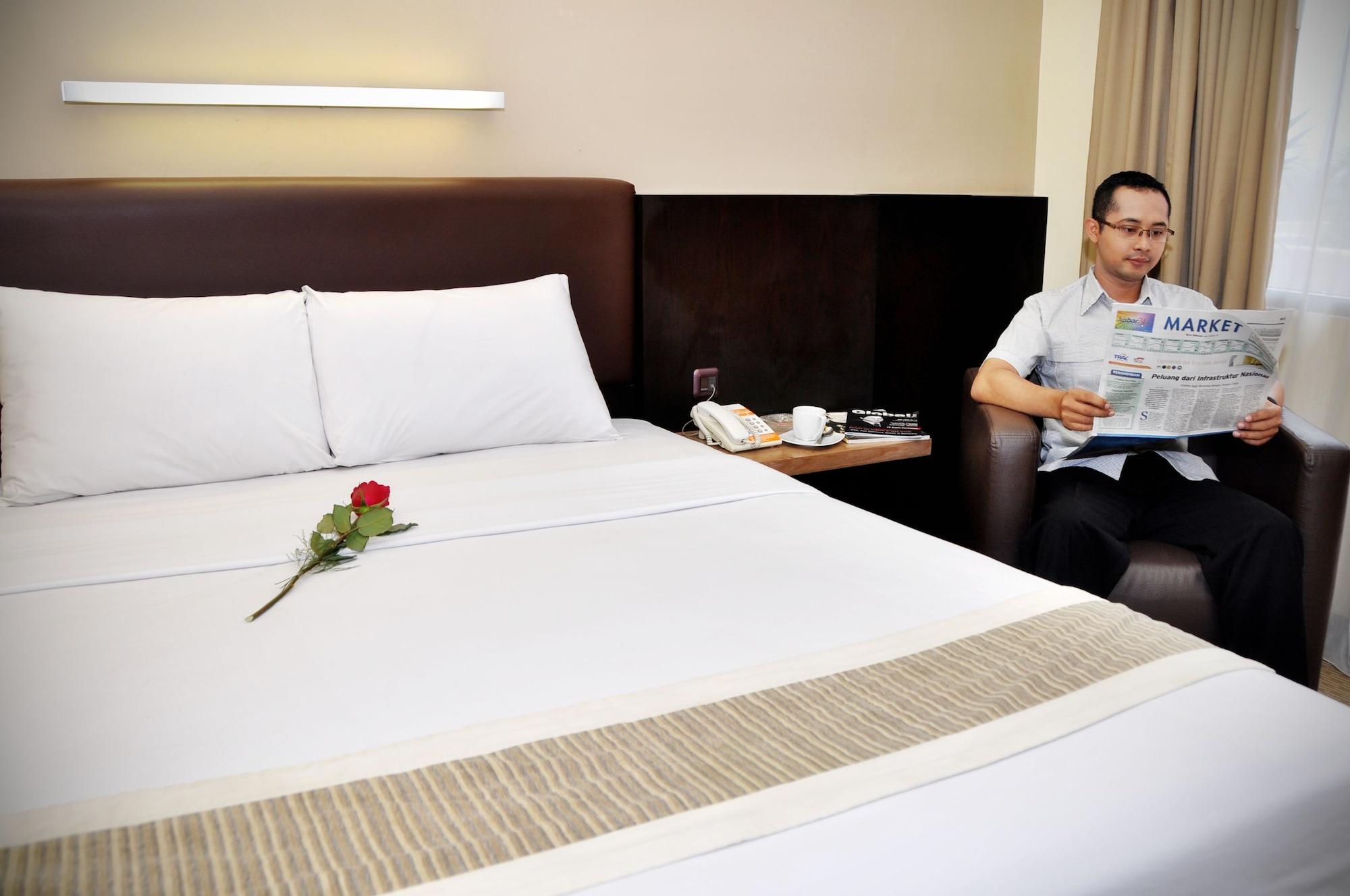 Pandanaran Hotel Семаранг Экстерьер фото