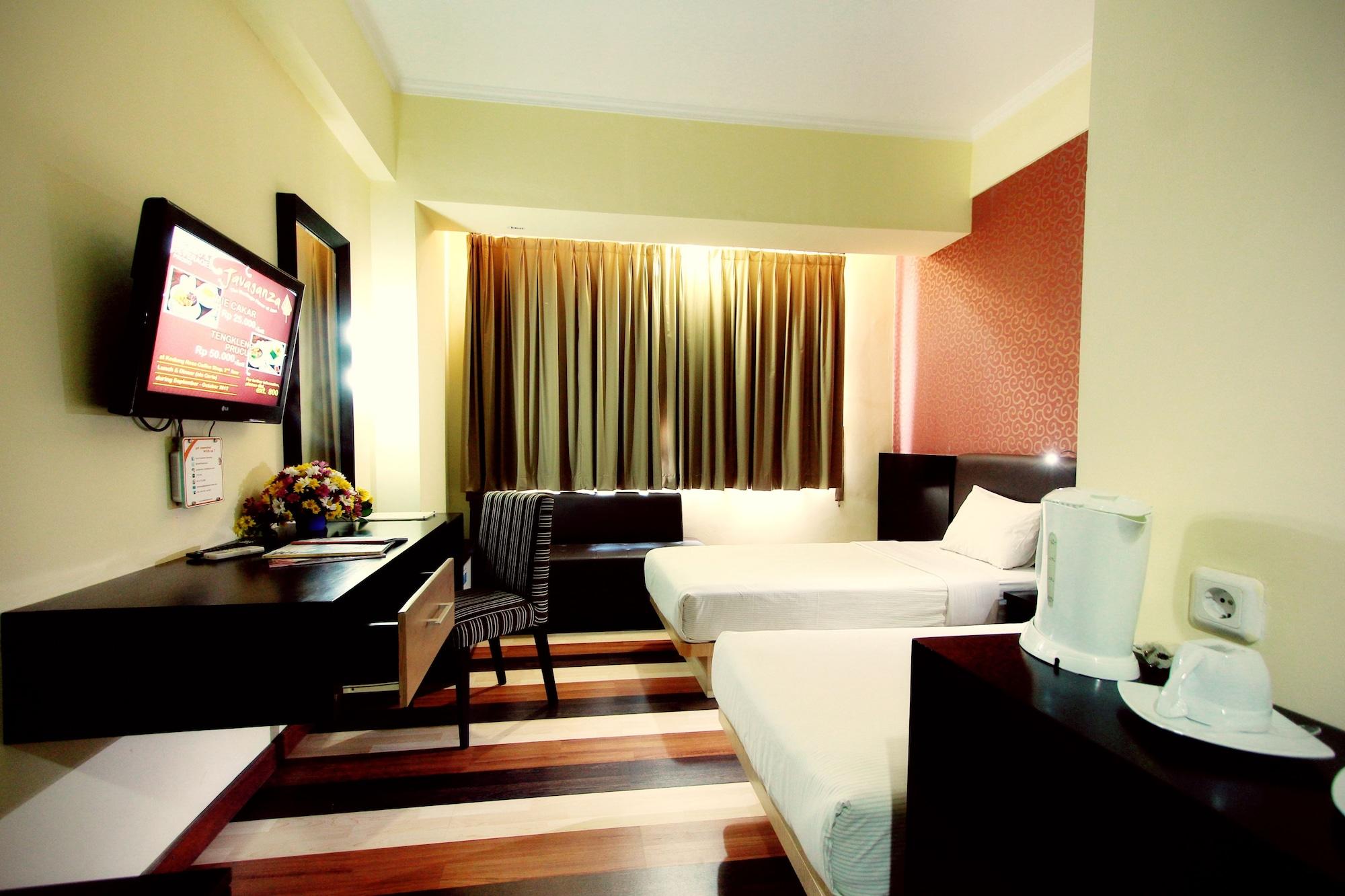 Pandanaran Hotel Семаранг Экстерьер фото