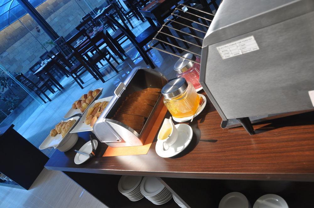 Pandanaran Hotel Семаранг Экстерьер фото