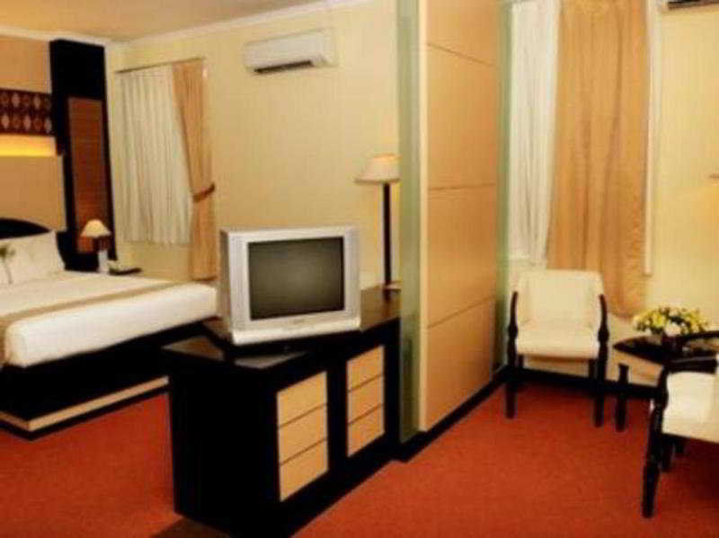 Pandanaran Hotel Семаранг Экстерьер фото