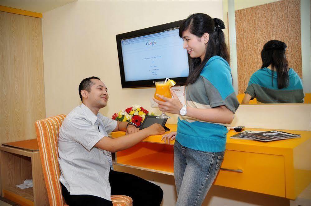 Pandanaran Hotel Семаранг Экстерьер фото