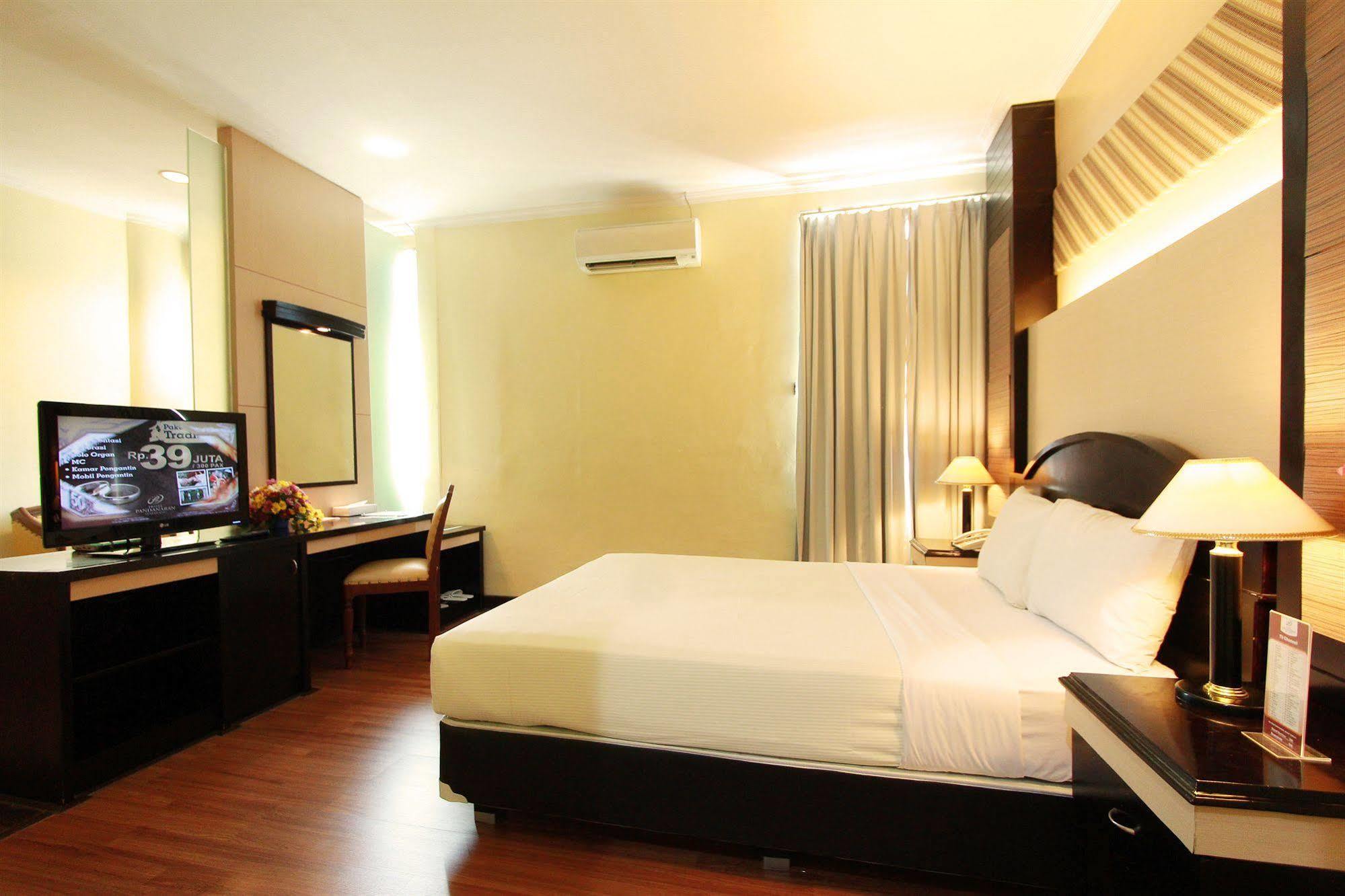 Pandanaran Hotel Семаранг Экстерьер фото